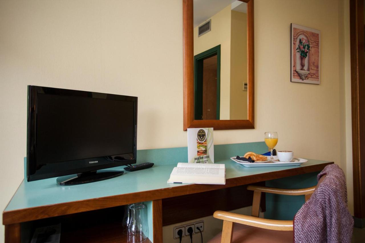 Hotel Jardin De 3*