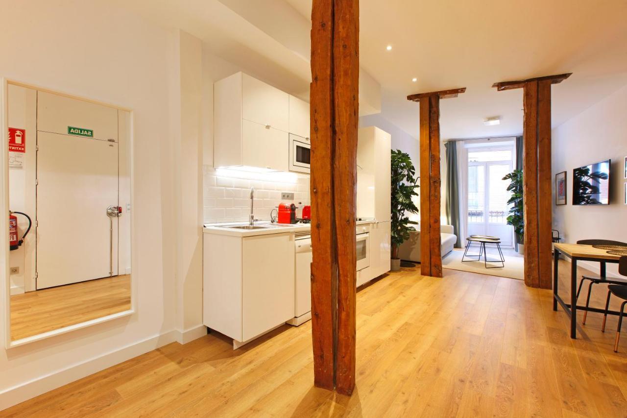 Apartment Centric Ii *