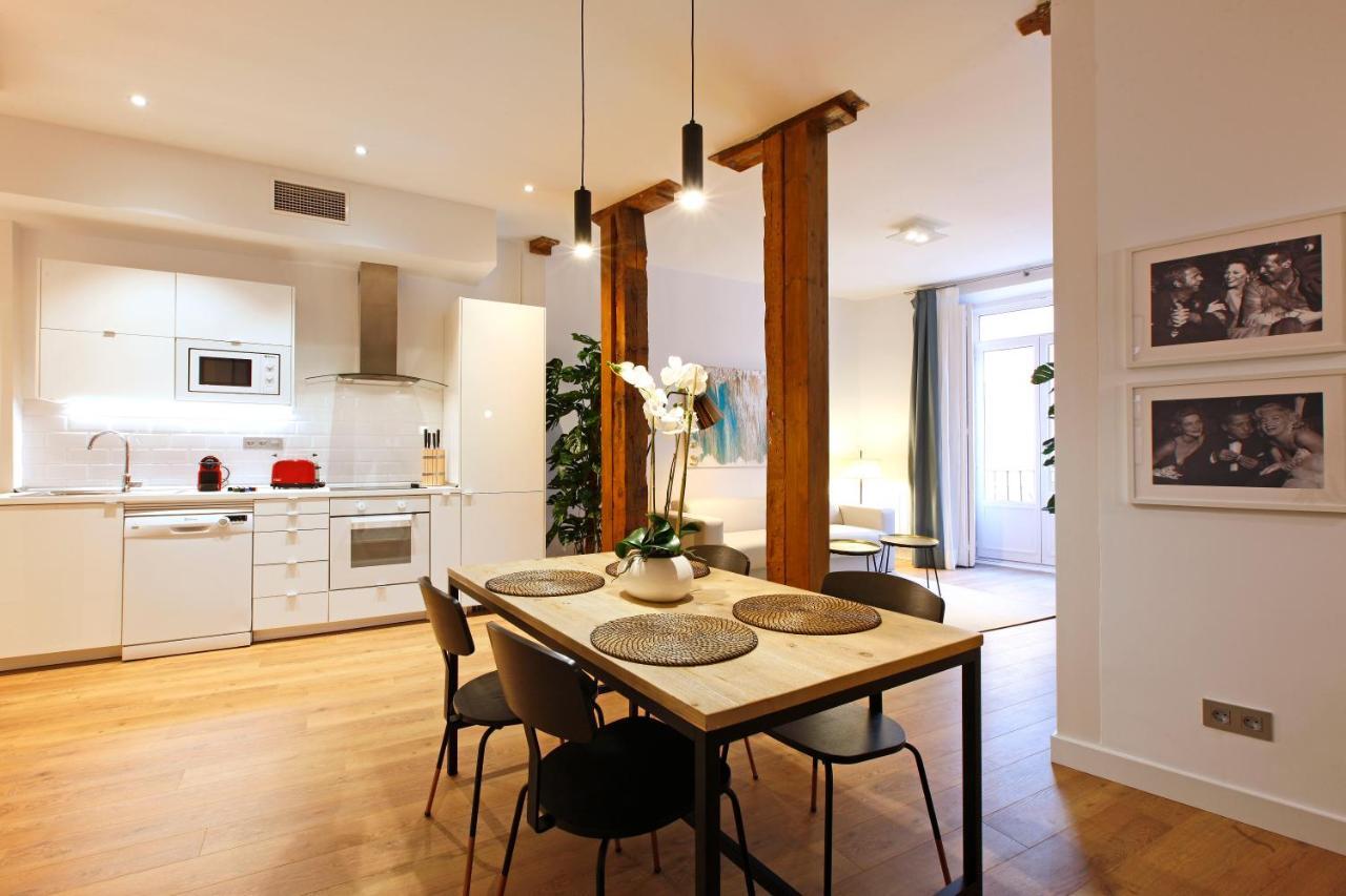 Centric Ii Apartment