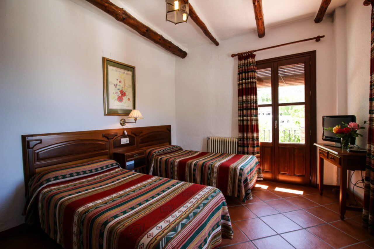 Rural Poqueira Hotel 2*