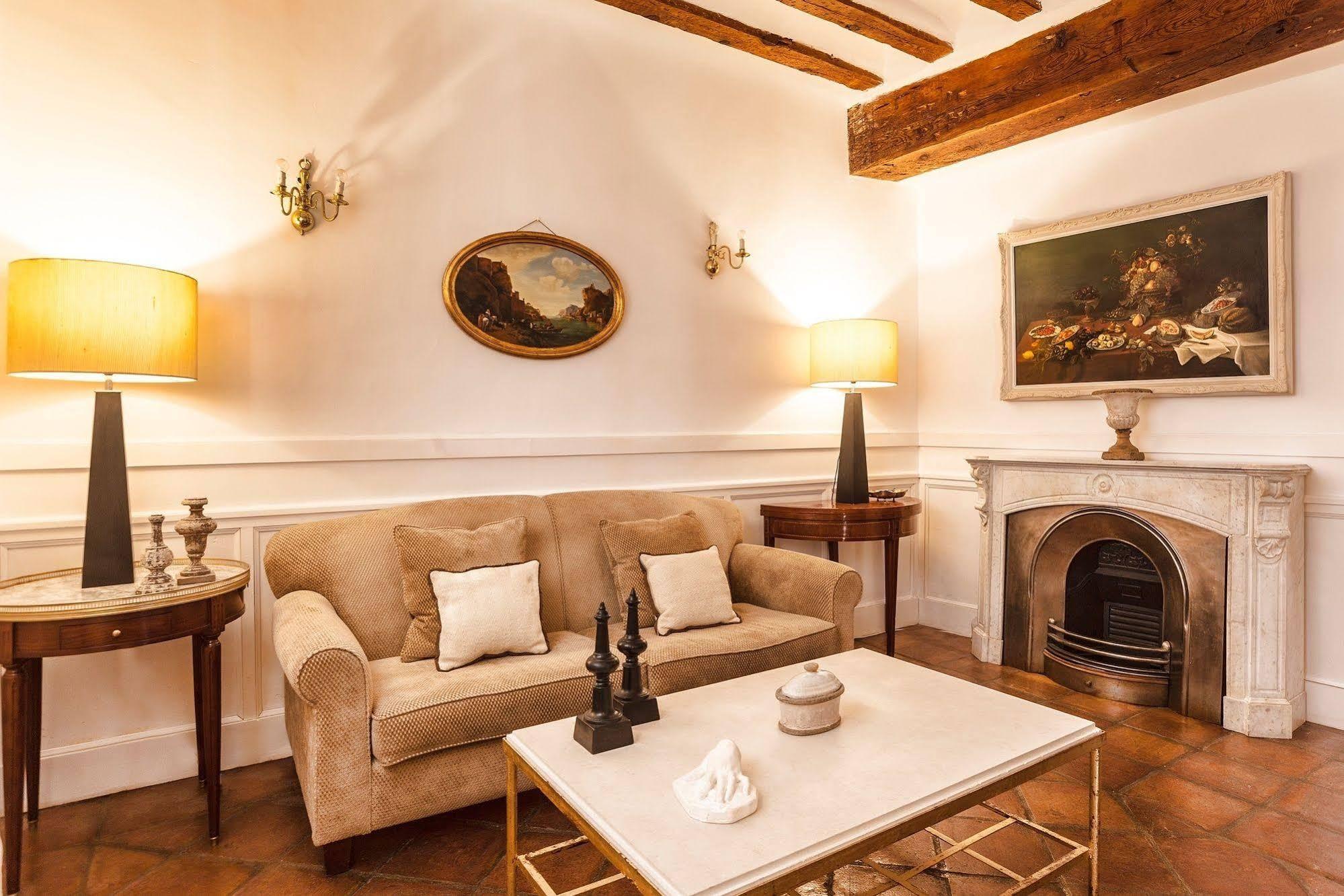 Salinas De Hotel