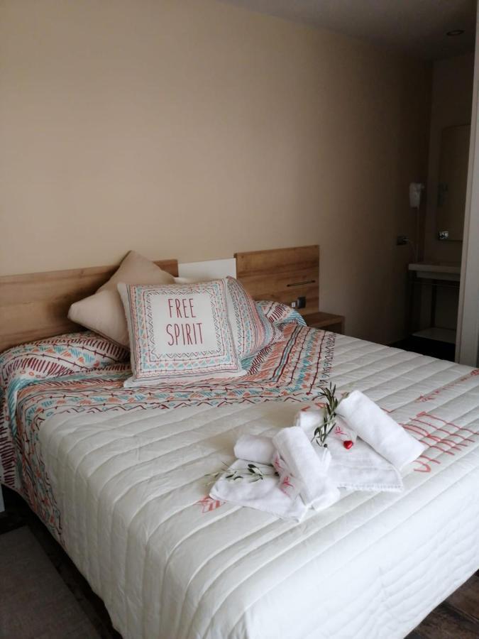 Guest house Oasis De Bardenas, Con Piscina Privada