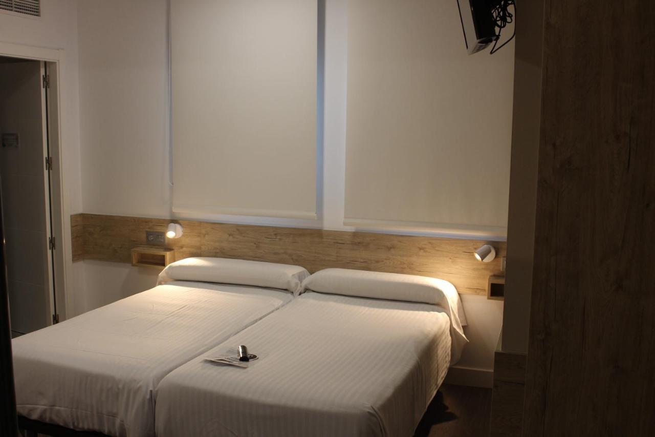 Deluxe & Guest house