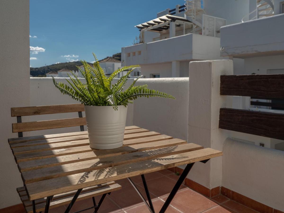 2269-superb Penthouse 2bedrooms, 2terraces Seaview Apartment Estepona