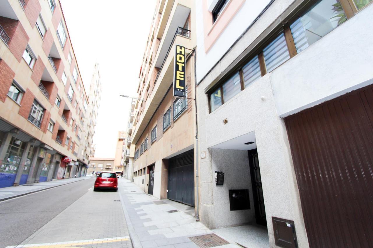 Castellano Centro 2*