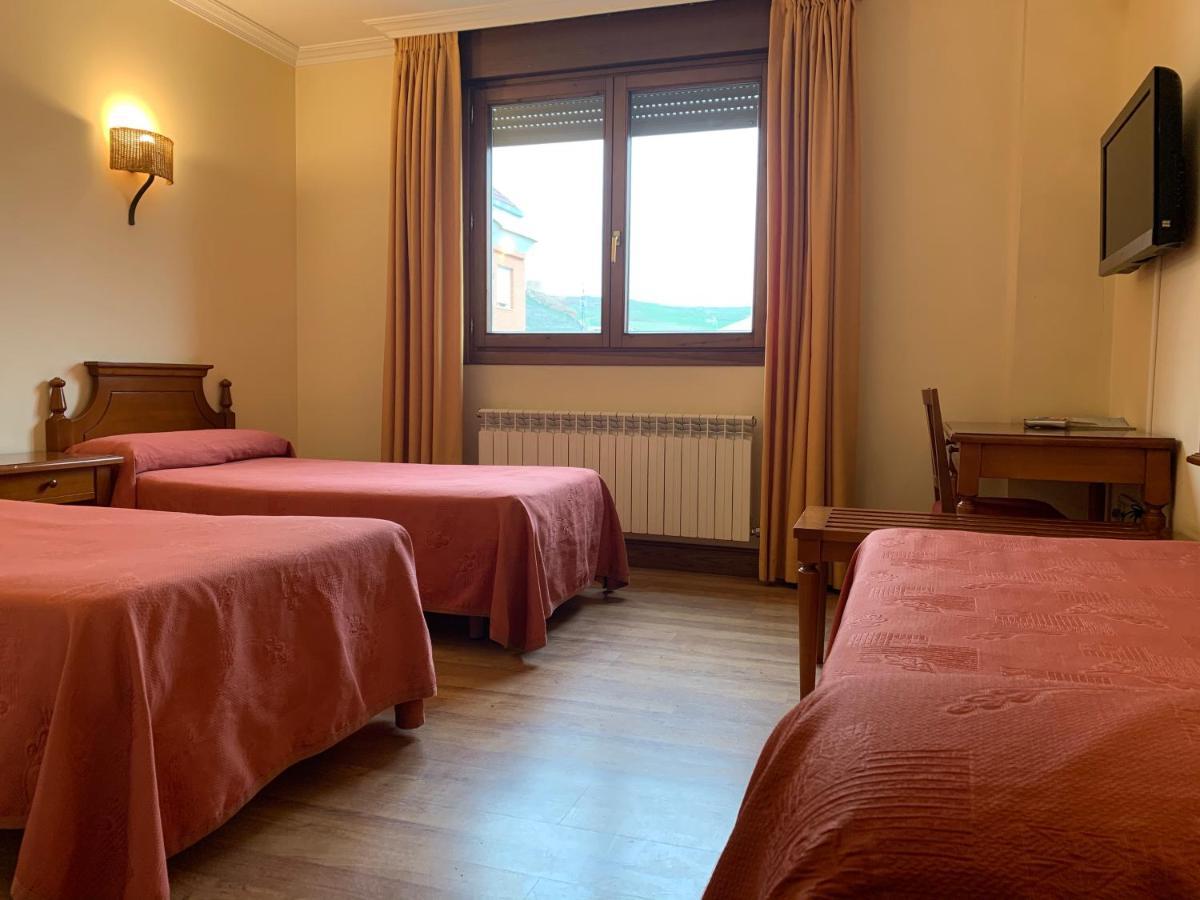 Hotel Rivera Del Duero
