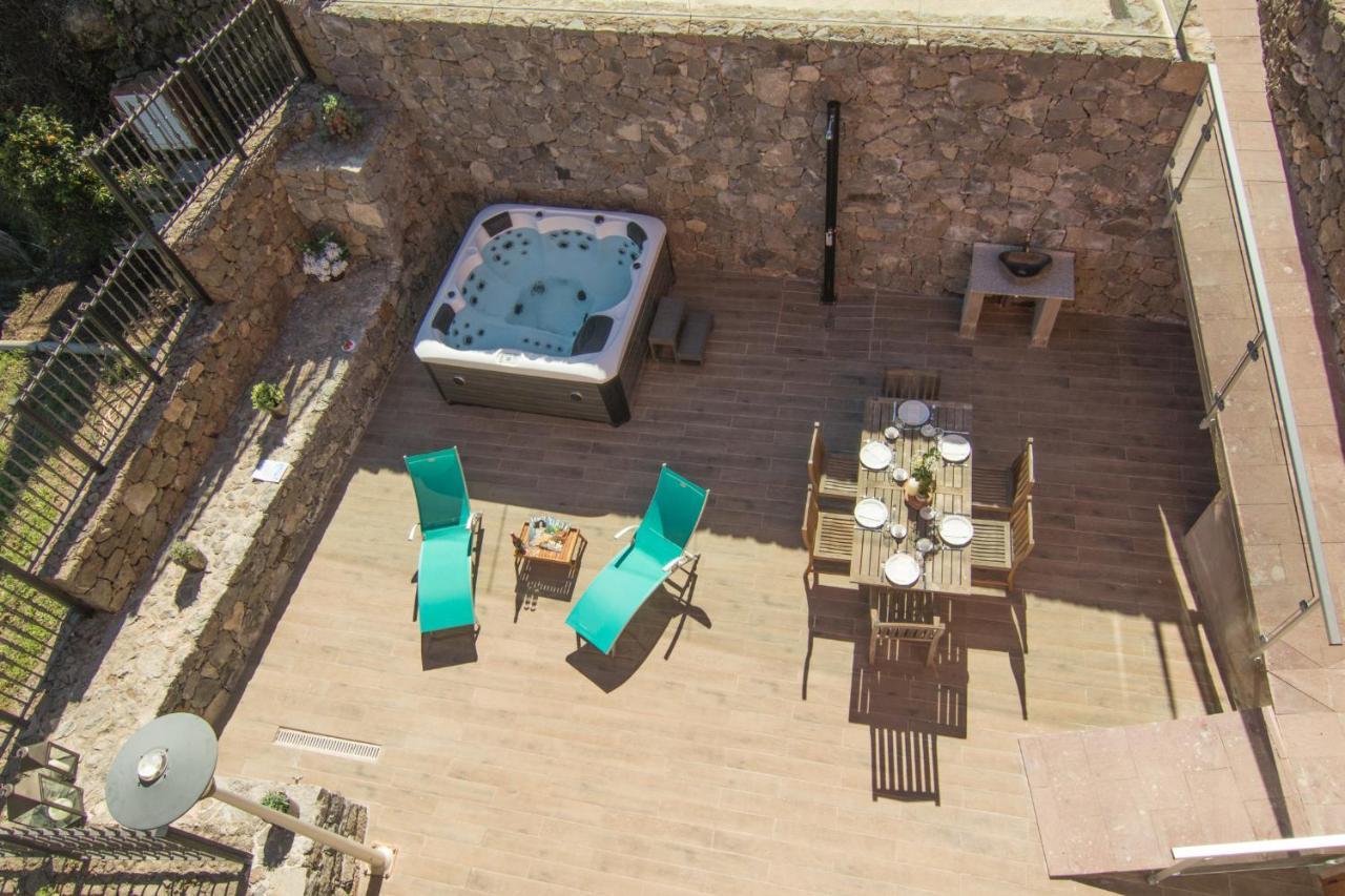 Mogarén: Jacuzzi&beautiful Views Bed and breakfast *