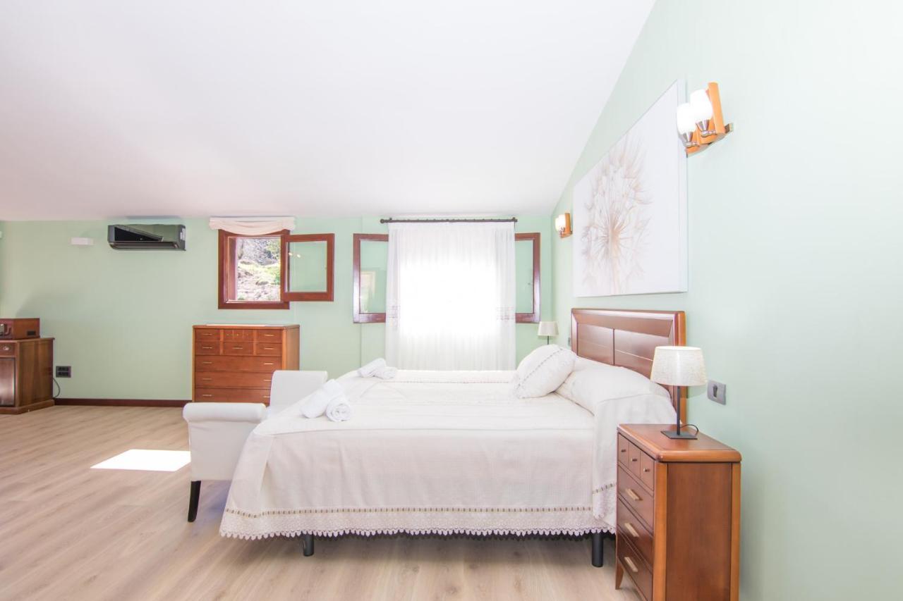 Bed and breakfast Mogarén: Jacuzzi&beautiful Views Vega de San Mateo