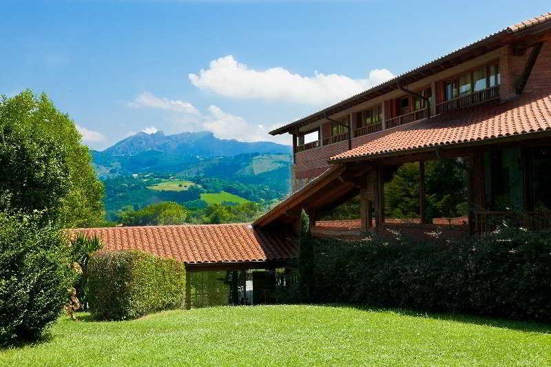 Hotel Usategieta 4*