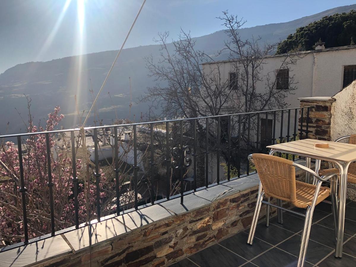 Hotel Rural Poqueira 2*