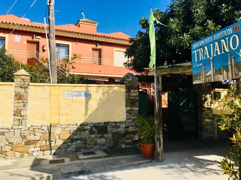 Apartamento Turisticos Trajano