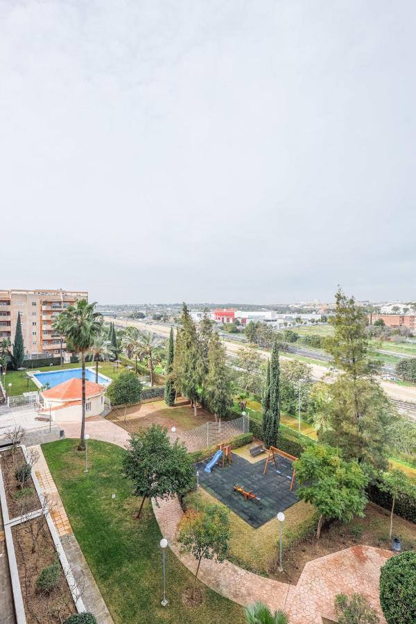 Sensacional 2 Hab 2 Baños 4 Pax Aljarafe Metro Apartamento San Juan de Aznalfarache