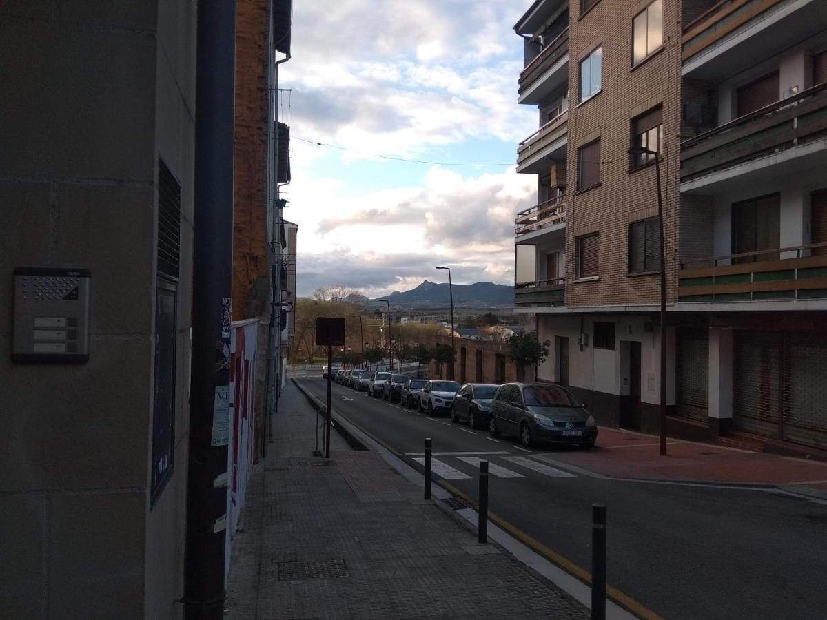 Apartamento Piso 2º En Calle Navarra