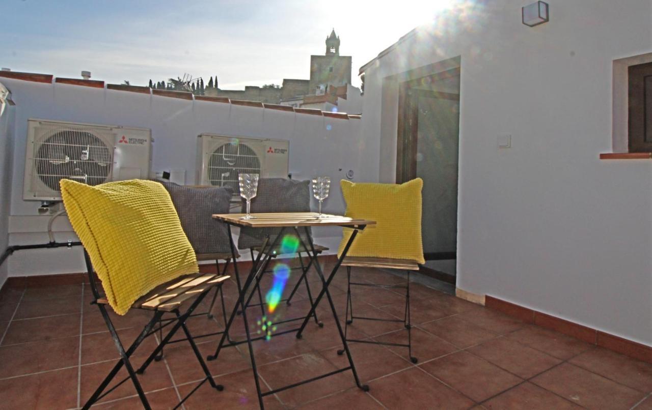 Casa Puerta De La Alcazaba *