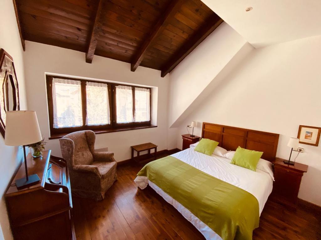 Linsoles Apartamento Eriste