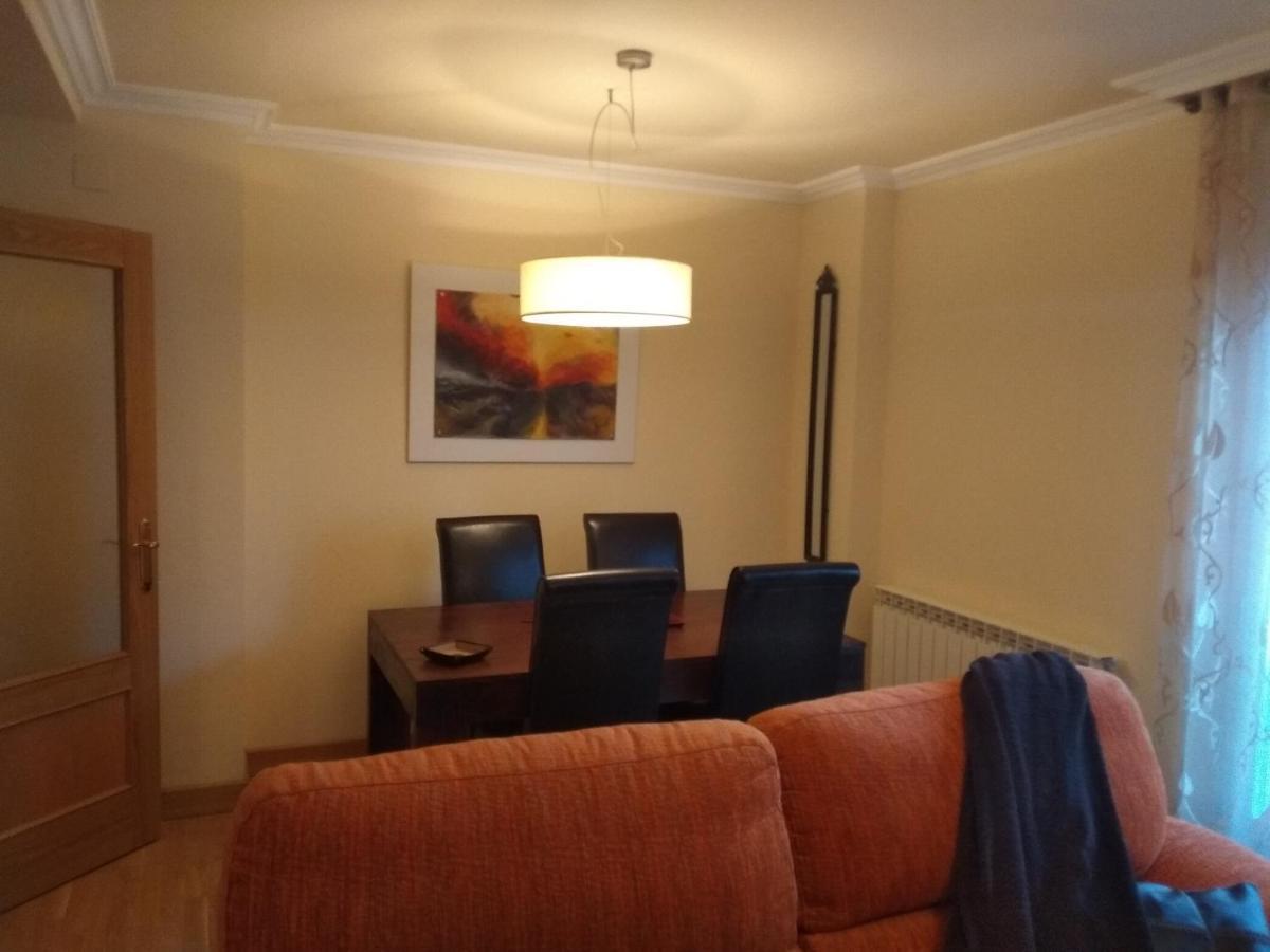 Apartamento Piso 2º En Calle Navarra