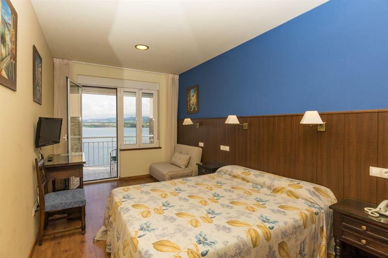 Hotel Eo 3*