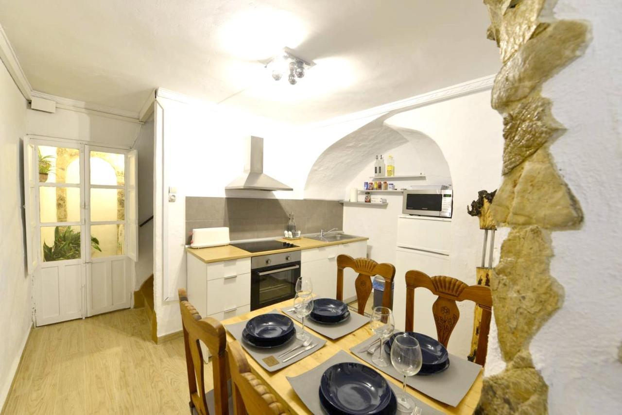 Welcoming House With Mountain View In Algodonales. *