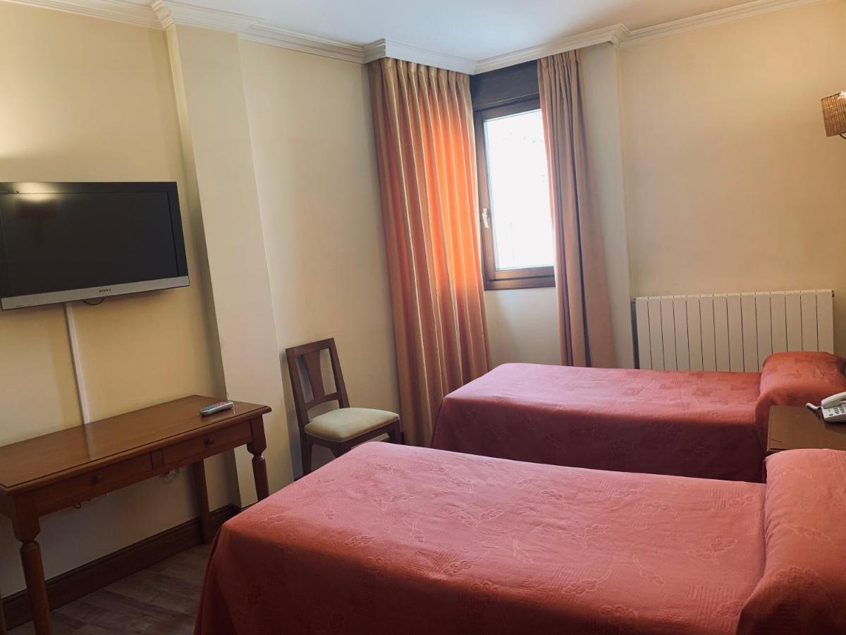 Hotel Rivera Del Duero