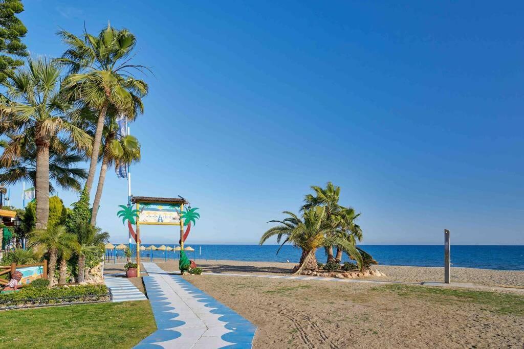 Apartamento Puro Beach. Charming With Jacuzzi.