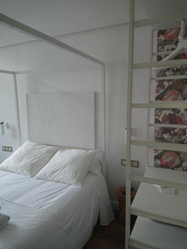 San Nikolas Sea Views Hotel