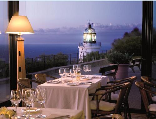El Far Restaurant Hotel