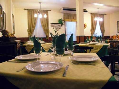 Hotel Casablanca *