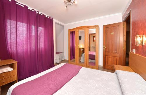 Santa Cruz Hotel *