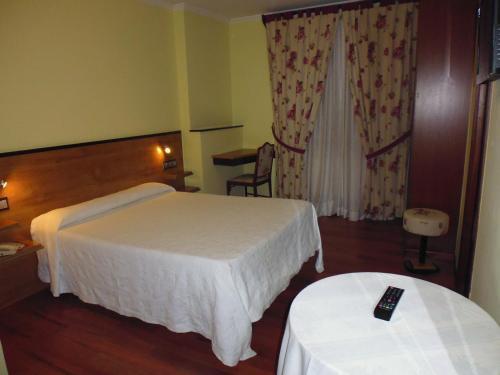 Hotel Cruceiro Do Monte