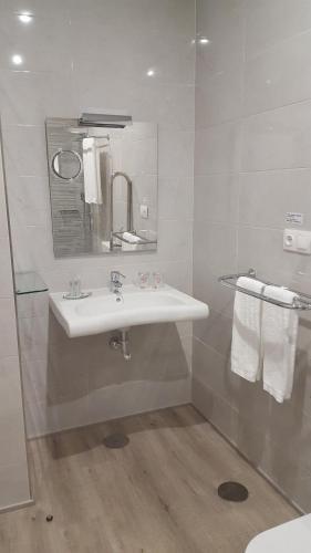 Blanca Hotel 2*