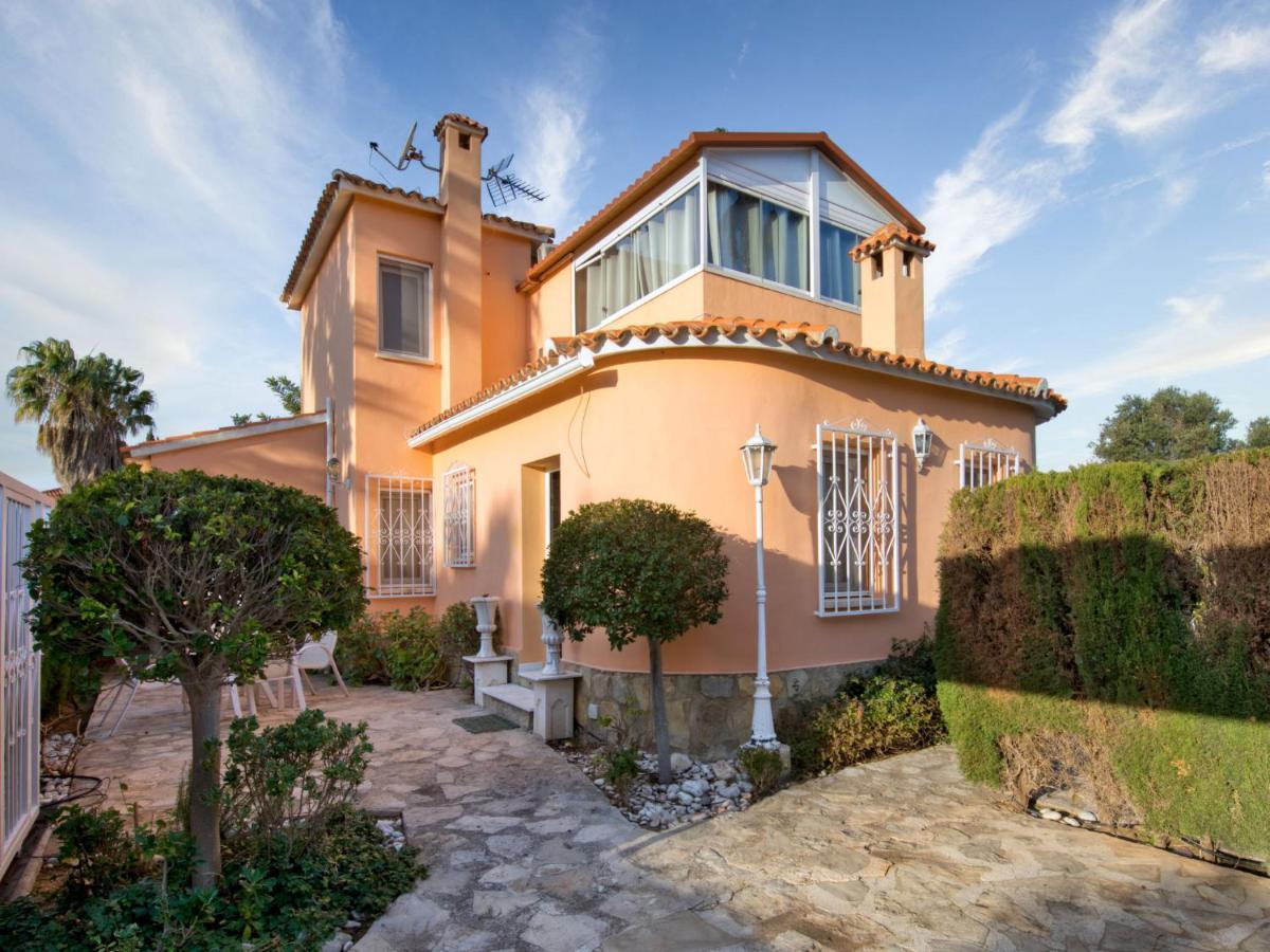 Сasa de vacaciones Golf Y Playa By Interhome