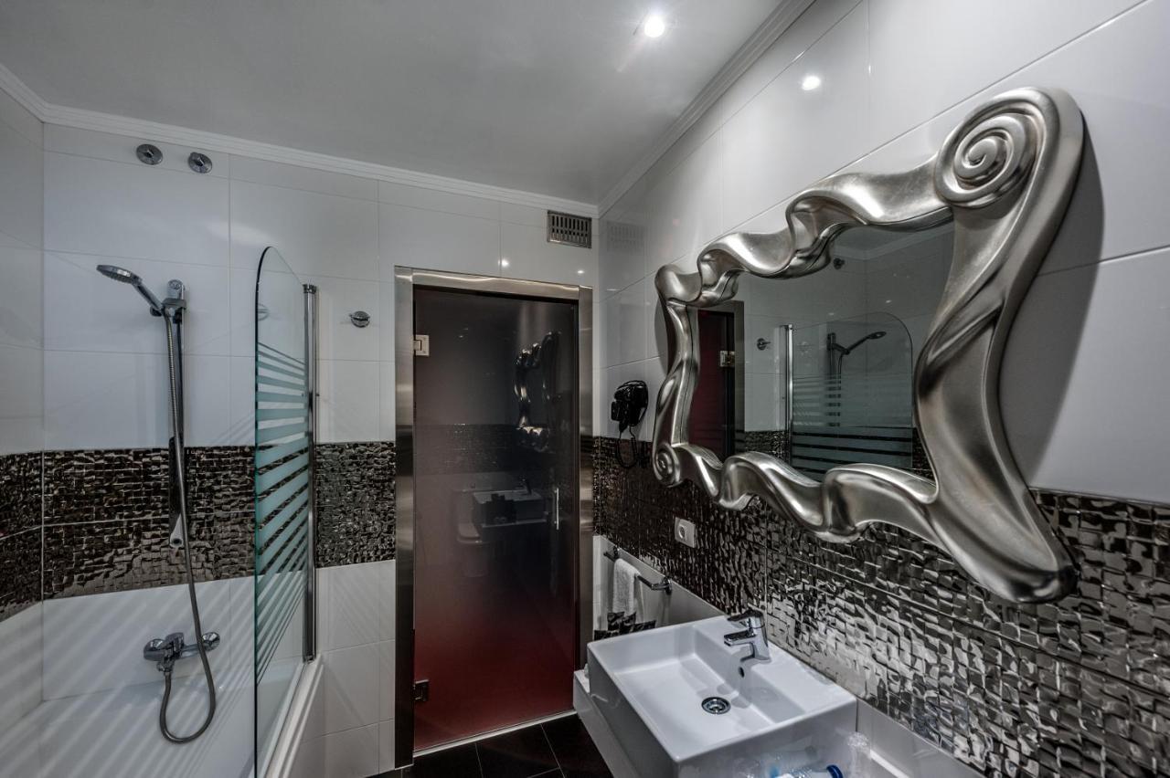 Venus La Coruña Motel *
