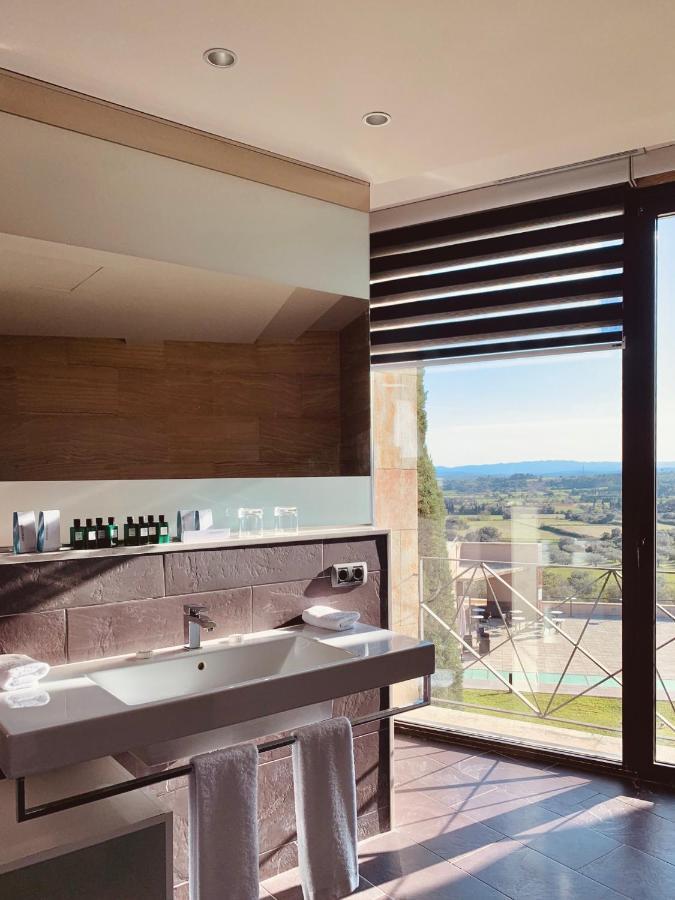 - Country Boutique Hotel 4*