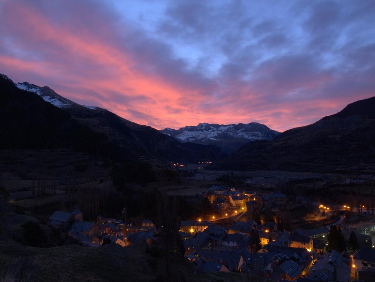 Hotel Valle De Izas