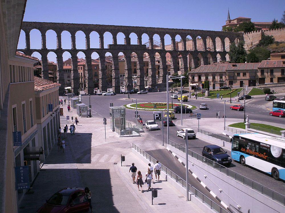 Hotel Eurostars Plaza Acueducto 4*
