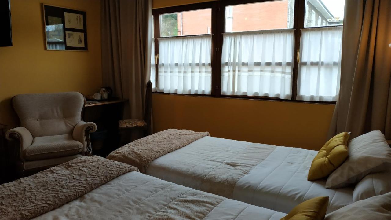 Casa Vieja Del Sastre Soto de Luina