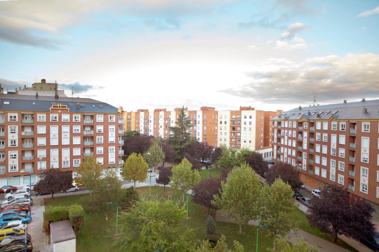 Housingleón - San Marcos Con Garaje Apartamento León