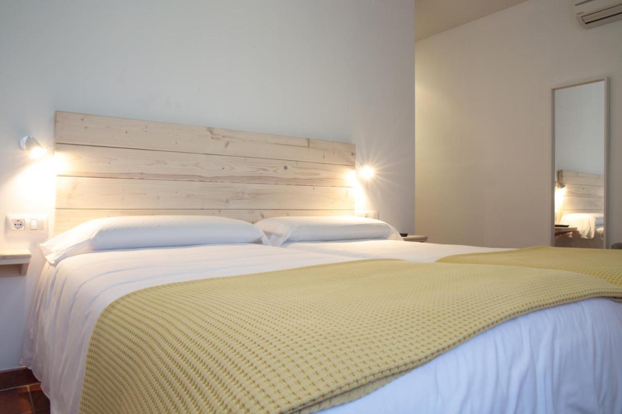 3 Arcs Hotel 2*
