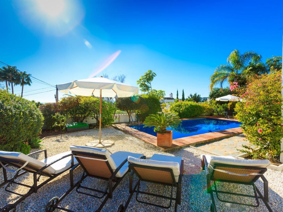 Villa Granadillas