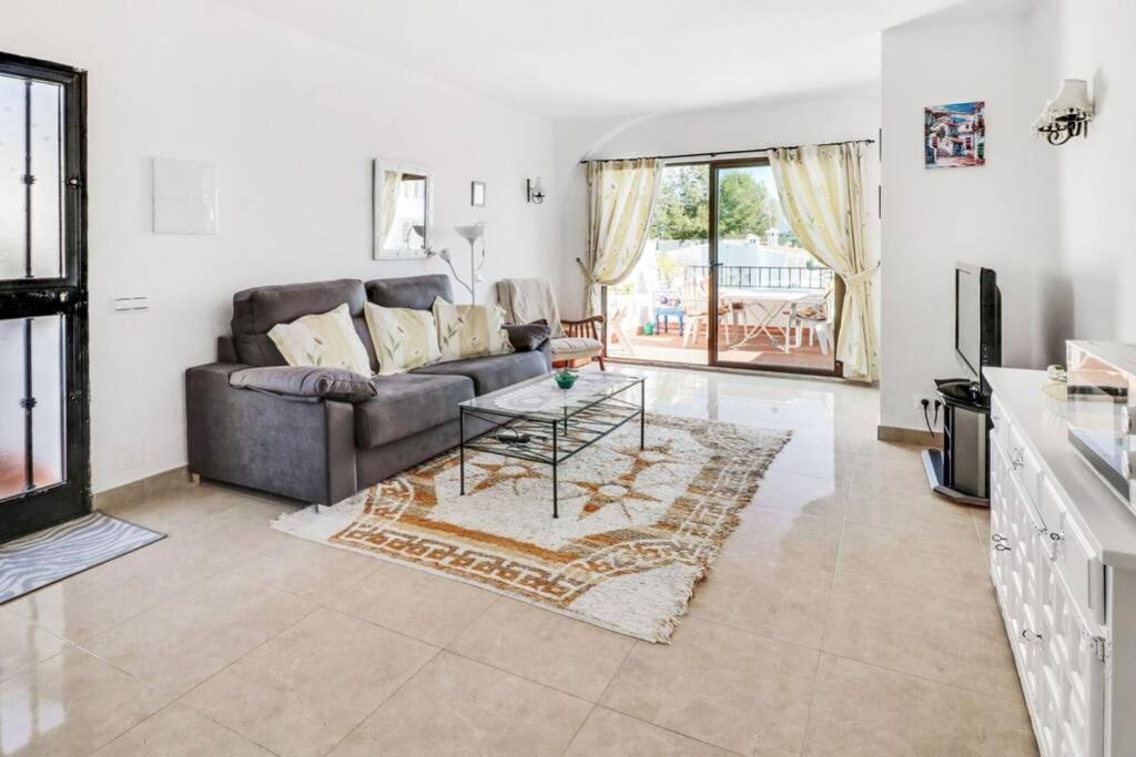 Apartment Capistrano Village B, 1 Bedroom + Free Wi-fi