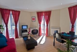 Fuencarral Apartahotel