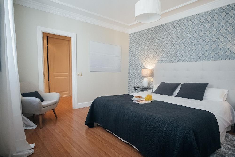 Heima Puerta Del Sol - Plaza Santa Ana Apartment *
