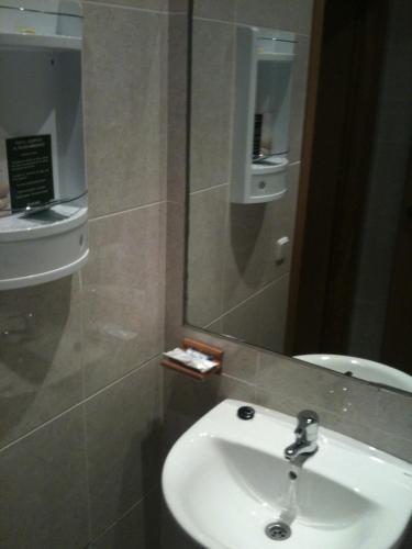 Rc Ramon Y Cajal Hotel 2*