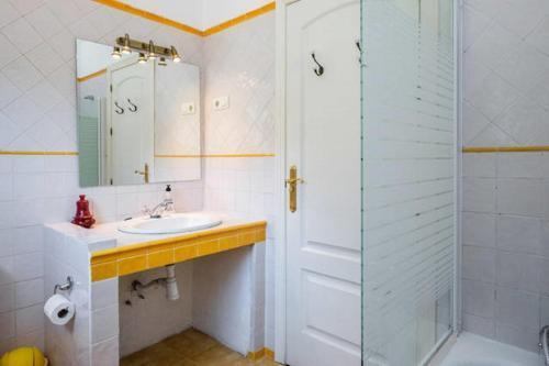 Bed & Breakfast At In Malaga & Solo Travellers 4*