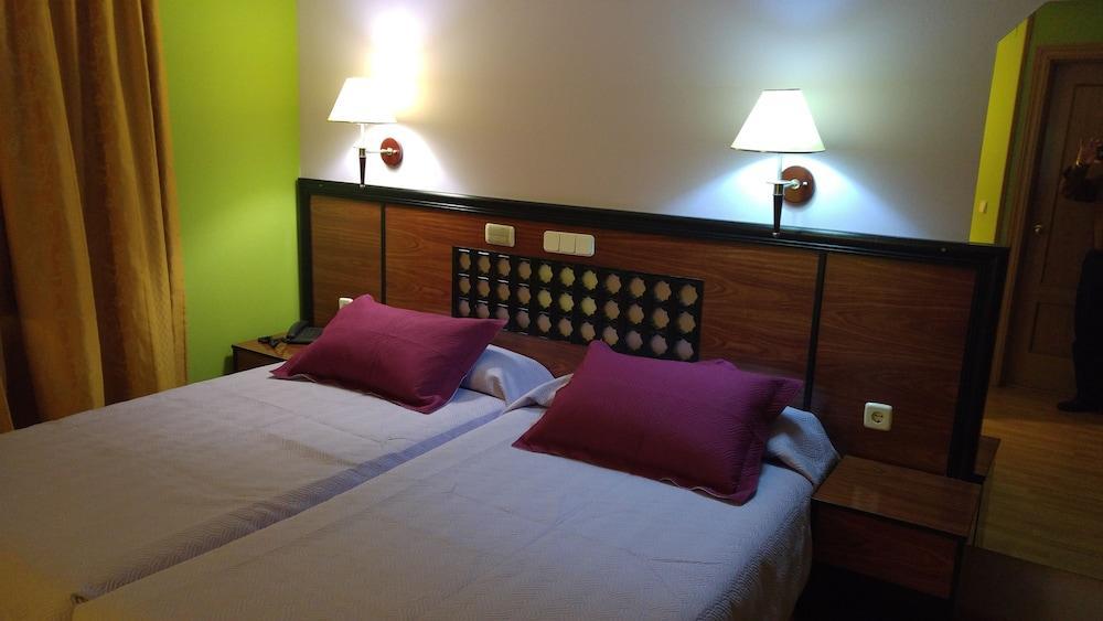 Hotel Hotel Cabañas Puertollano