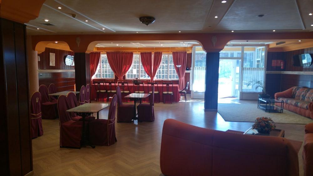 Hotel Cabañas