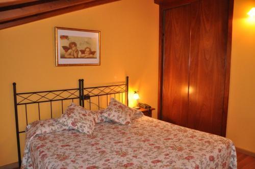 Santa Marina Apartahotel Cuéllar