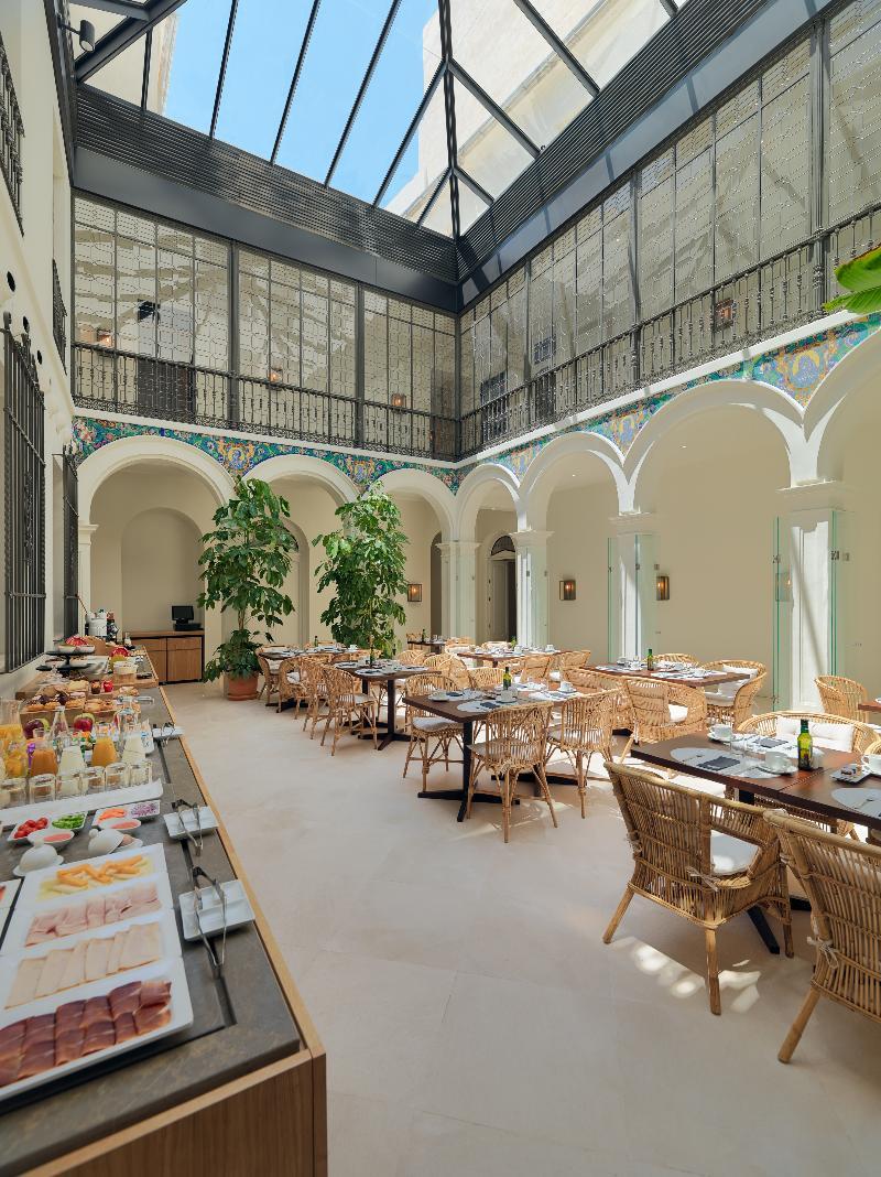 H10 Palacio Colomera Hotel