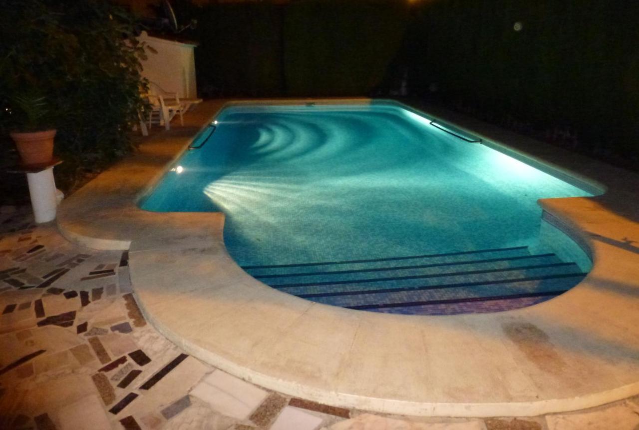 90m2, Airco 2, Pool 5x10, Sandy 200m, Wifi, Carport For 2 Cars. * Denia