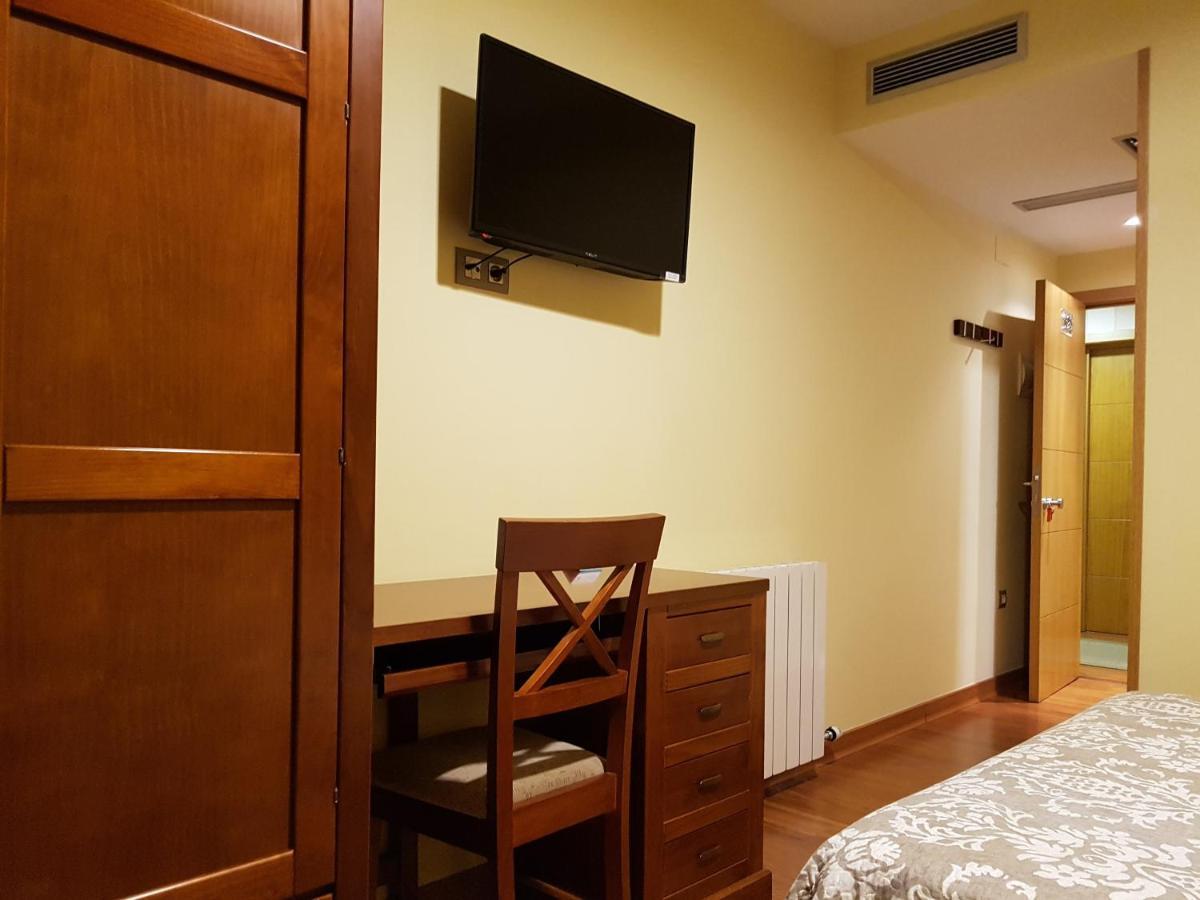 Hotel Reina Isabel 5*